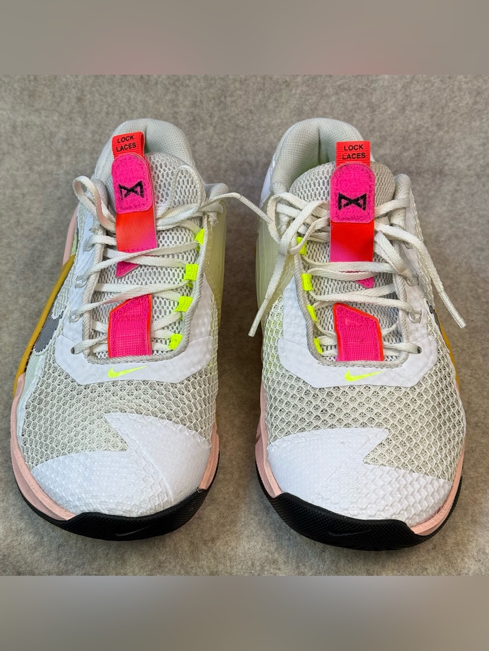 Nike Women's MetCon7 “Rawdacious” Training/Sneakers Sz 7 Da9625-121 Tokyo Olymp.